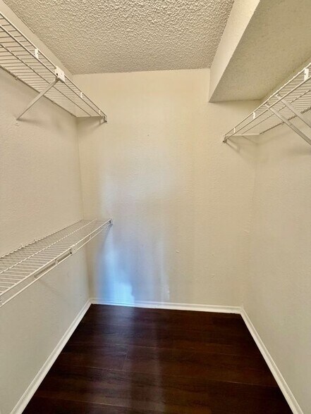 Building Photo - 2900 S University Dr