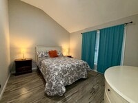 Building Photo - 3030 Amelia Rd