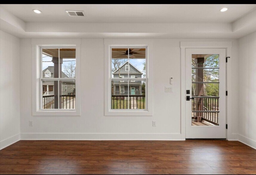 Building Photo - 151 Fain St