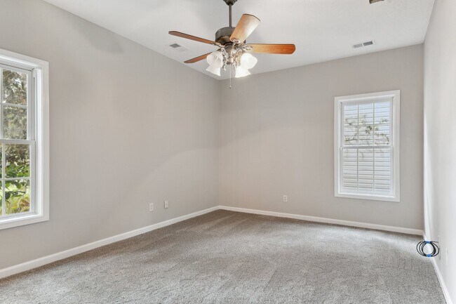 Building Photo - Charming 3 Bedroom Rental in Bluffton, SC ...