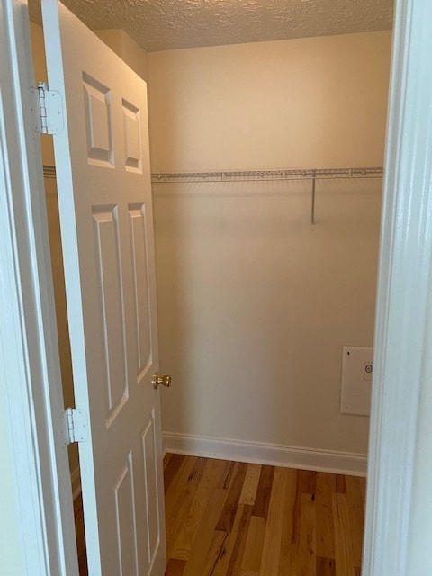Building Photo - Very Nicely Renovated townhome in the Cony...