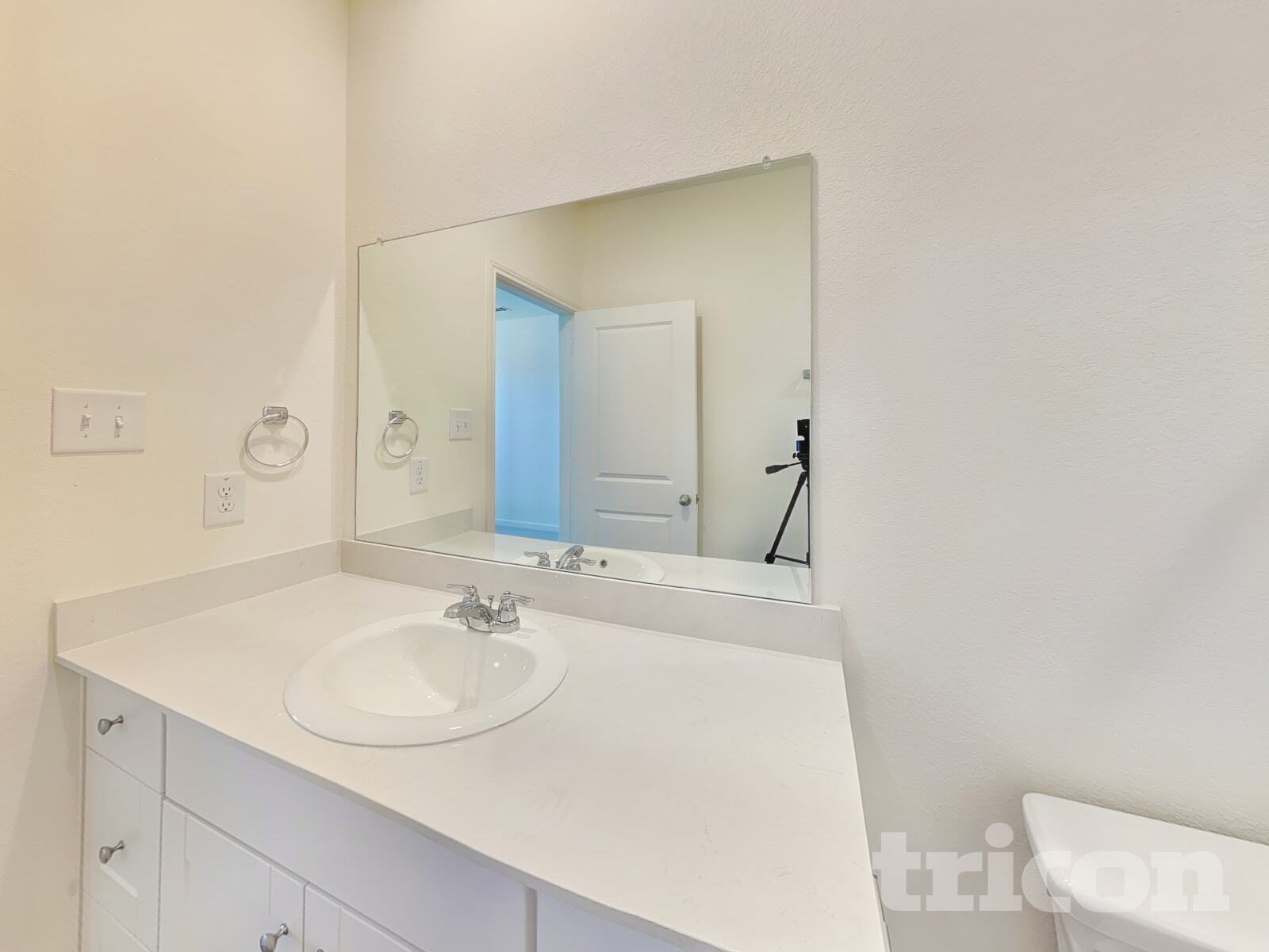 Building Photo - 12645 Big Rnch Rd