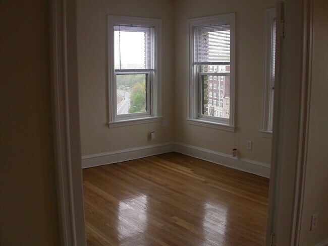 Building Photo - 1666 Commonwealth Ave