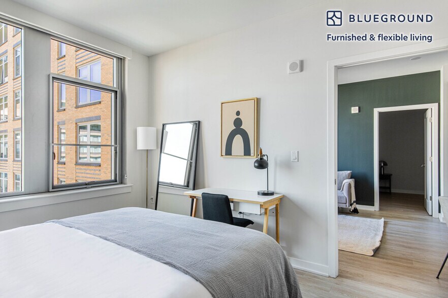 Building Photo - 400 Army Navy Dr