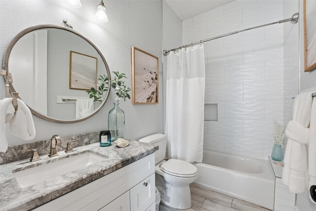 Building Photo - 10 Mariner Pass