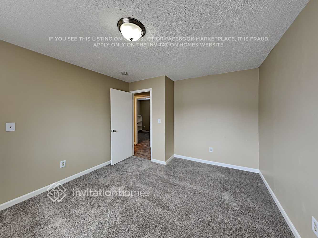 Building Photo - 16372 E Brown Dr