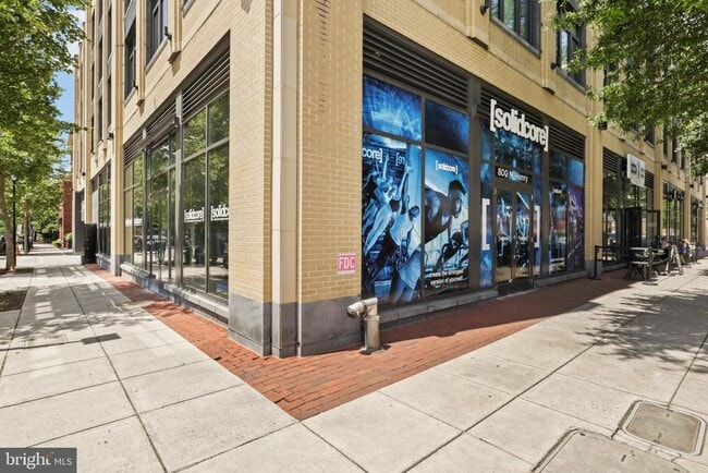 Building Photo - 1124 Prince St