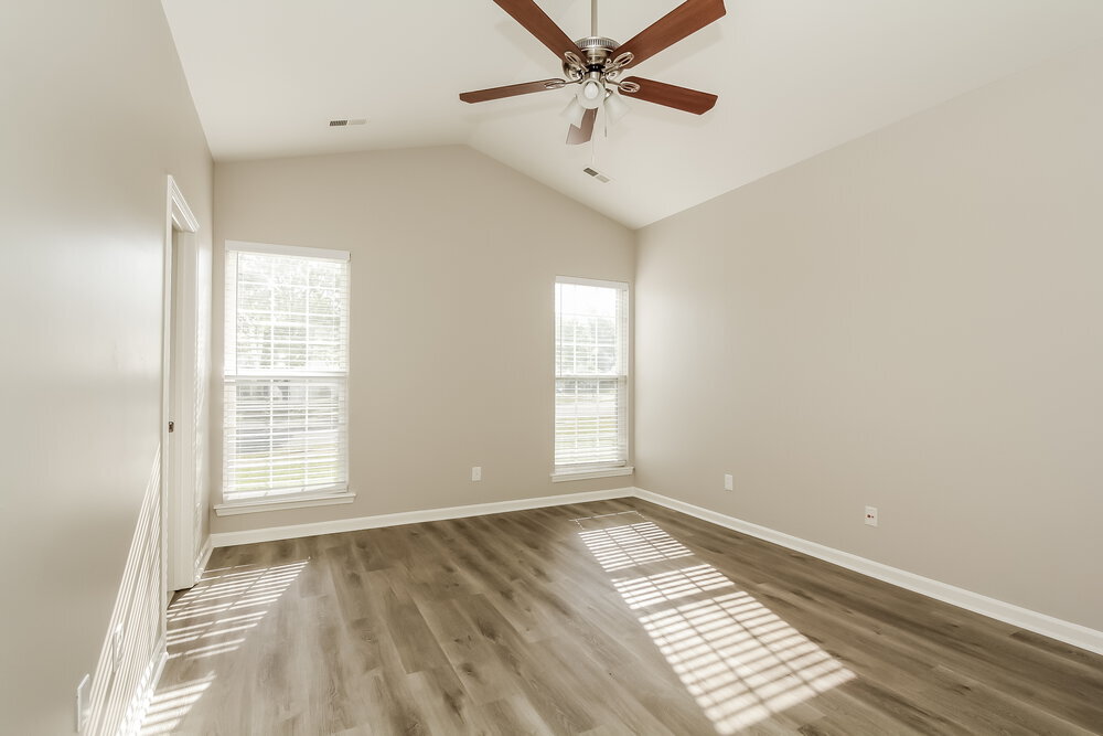 Building Photo - 8704 Rozumny Dr