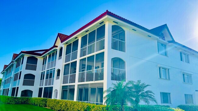 Building Photo - 107 Half Moon Cir