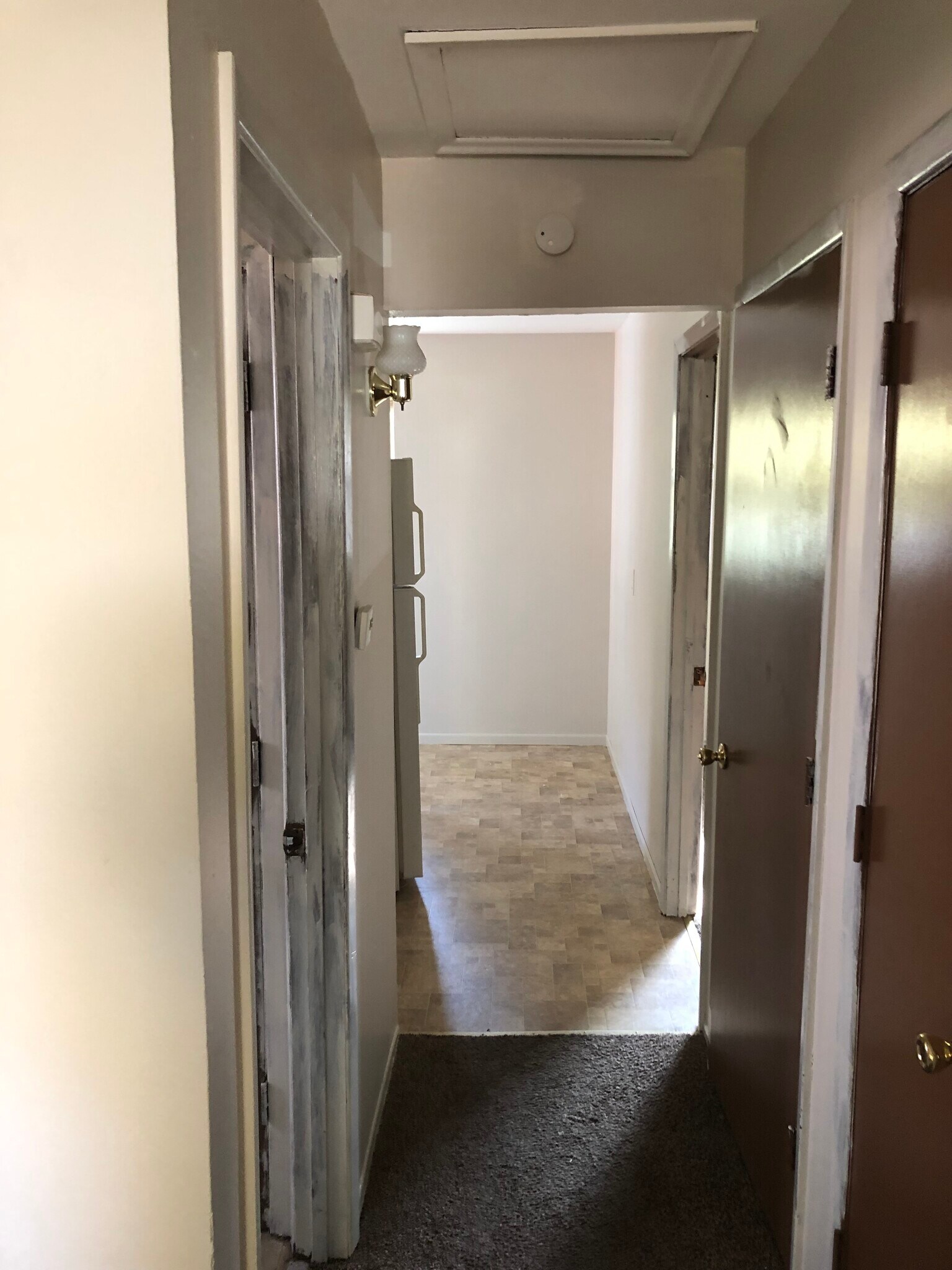 Building Photo - 4002 Esseldale Dr