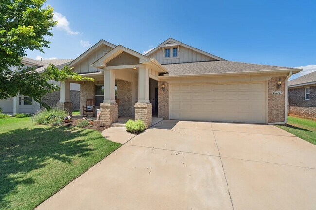 Building Photo - 19217 Bajo Dr