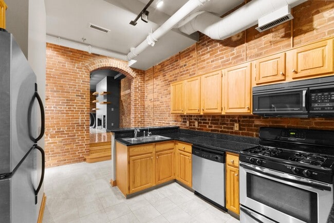 Building Photo - 55 W Livingston Ave