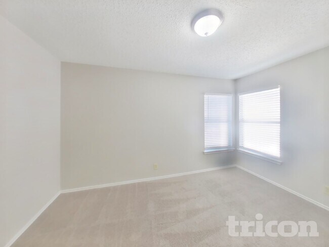 Building Photo - 6419 Beech Trail Dr