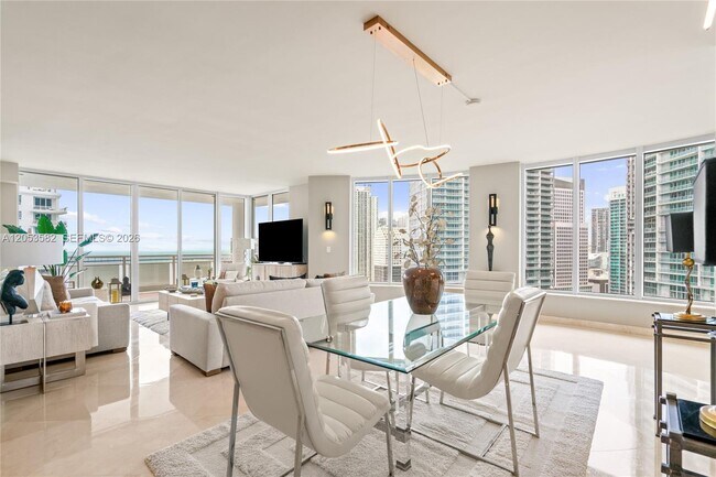 Building Photo - 901 Brickell Key Blvd