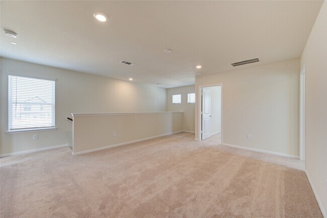 Building Photo - 11715 Braemar Village Dr