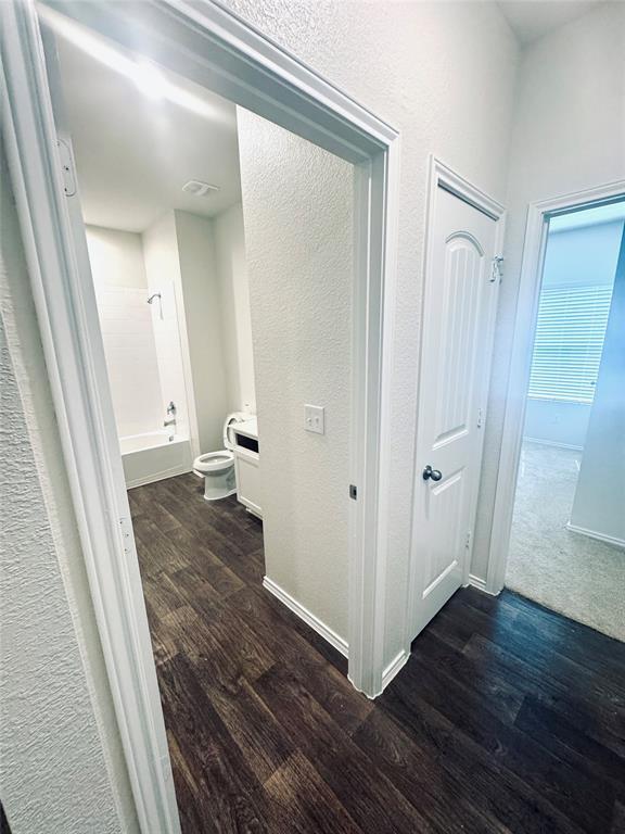 Building Photo - 13000 Roving Pass