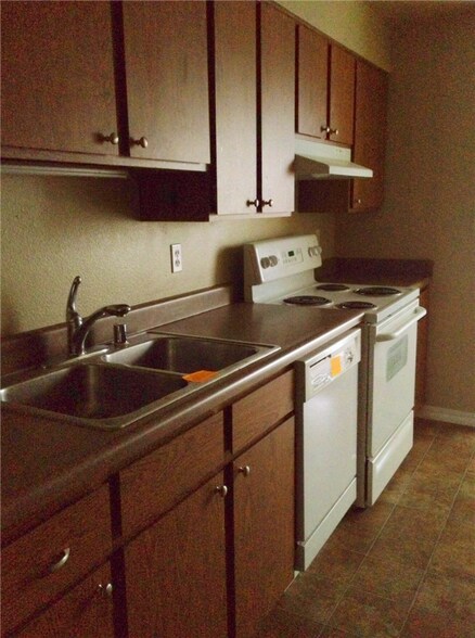 Building Photo - 1735 W Sunn Fjord Ln