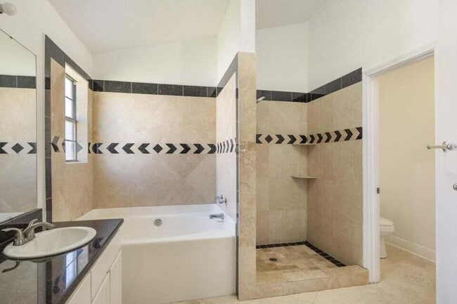 Building Photo - 27 Hidden Harbor Ln