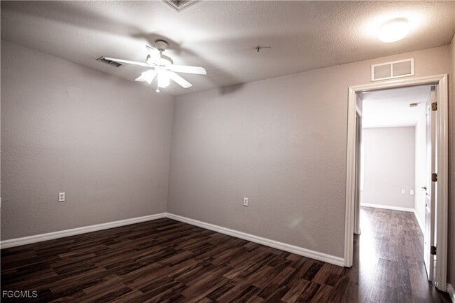 Building Photo - 12020 Rain Brook Ave