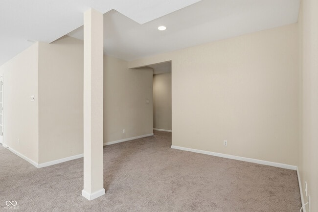 Building Photo - 4091 Huntsman Dr