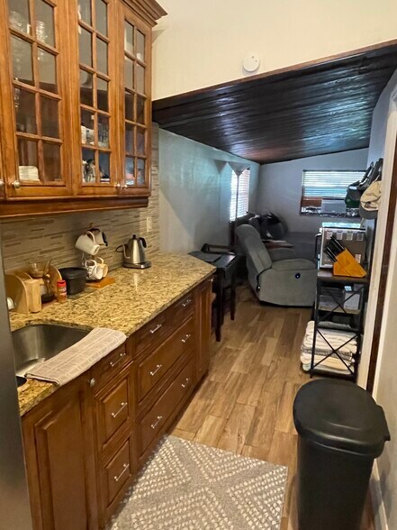 Building Photo - 200 Ipswich St