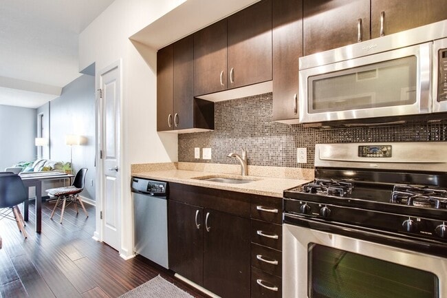 Building Photo - 475 K St NW