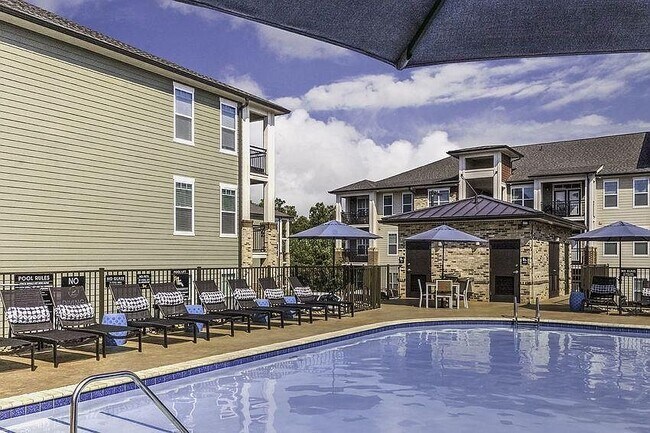 Pool - 106 Locomotive Ln