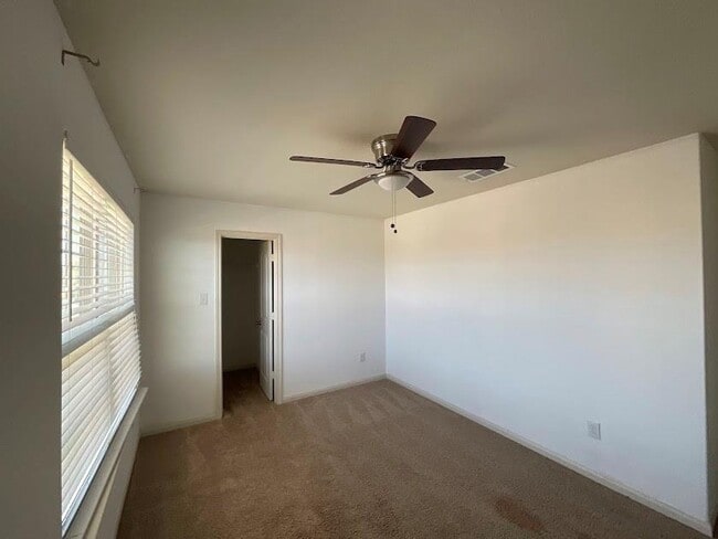 Building Photo - 172 Allington Cir