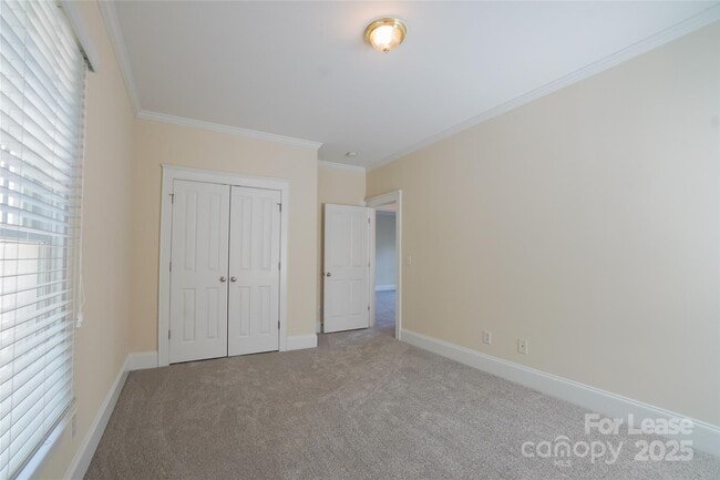 Building Photo - 509 Lees Ct St