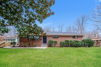 Building Photo - 147 Harmon Ave