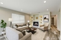 Building Photo - 404 E Glendale Dr