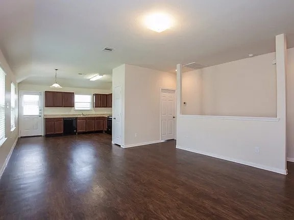 Building Photo - 6122 El Granate Dr