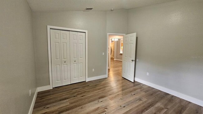 Building Photo - 18720 Oak Way Dr