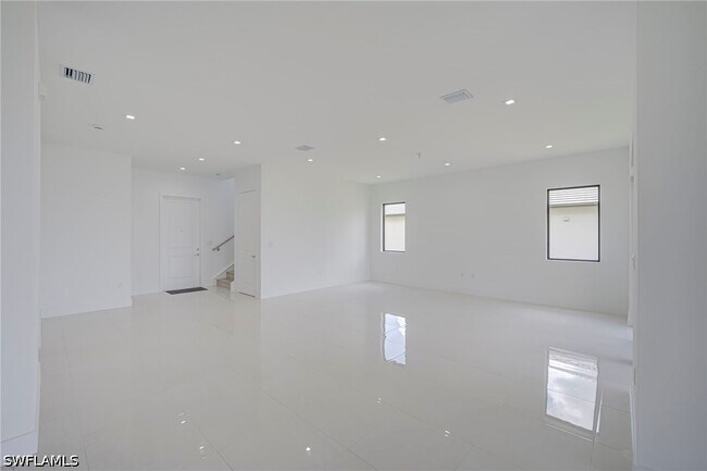 Building Photo - 4775 Quercia Dr