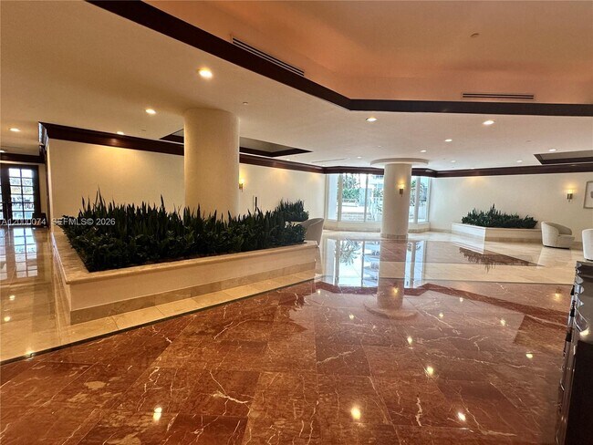 Building Photo - 8925 Collins Ave