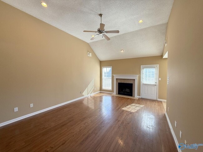 Building Photo - 176 Timber Oak Rd