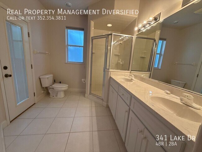 Building Photo - 341 Lake Dr