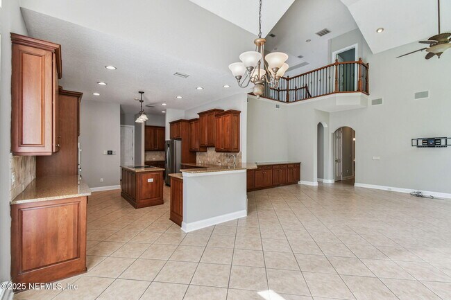 Building Photo - 263 Stonewell Dr