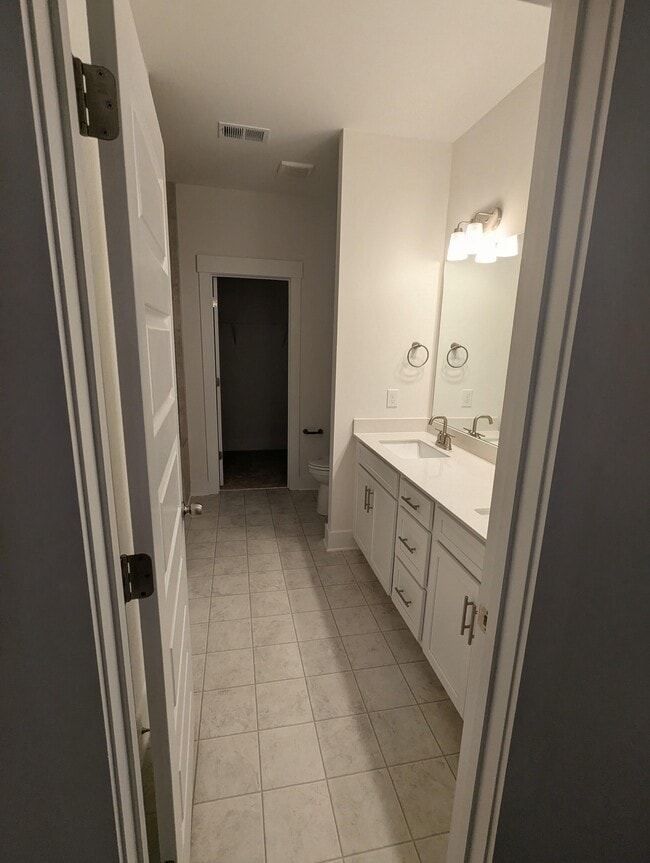 Building Photo - 600 Wetherbrooke Way