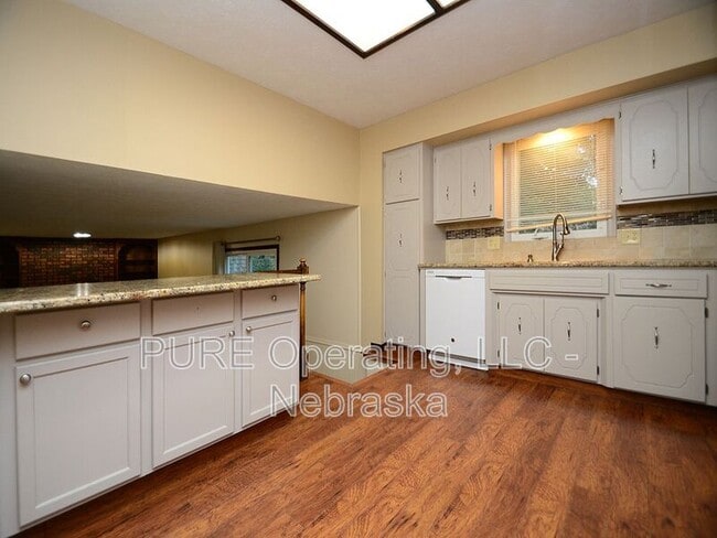 Building Photo - 5723 S 152nd Ave Cir