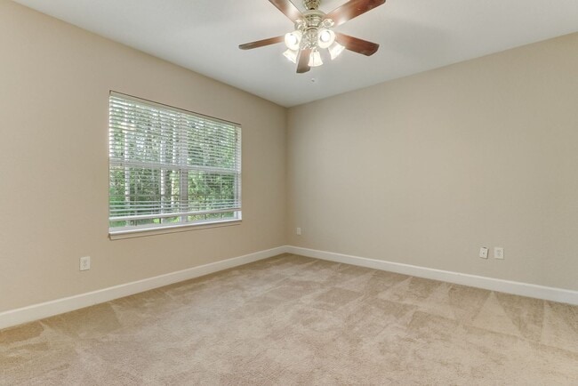 Building Photo - Beautiful 3BR/2BA Condo in Gated Stoney Creek – Close to Amelia Island