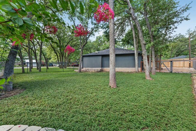 Building Photo - 1804 Stagecoach Trail