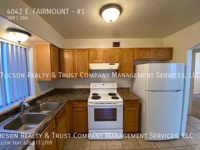 Building Photo - 4042 E. FAIRMOUNT-#1