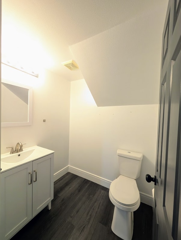 Building Photo - 200 Whispering Pine Pl