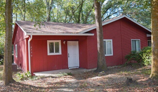 Building Photo - 2739 W Tharpe St