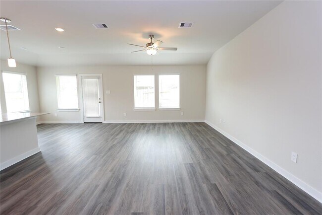 Building Photo - 1480 Waggoner Rnch Trl