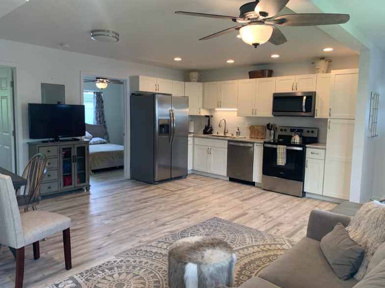 Building Photo - 451 Lanae Way