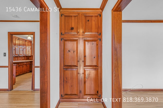 Building Photo - 15436 Camarillo St