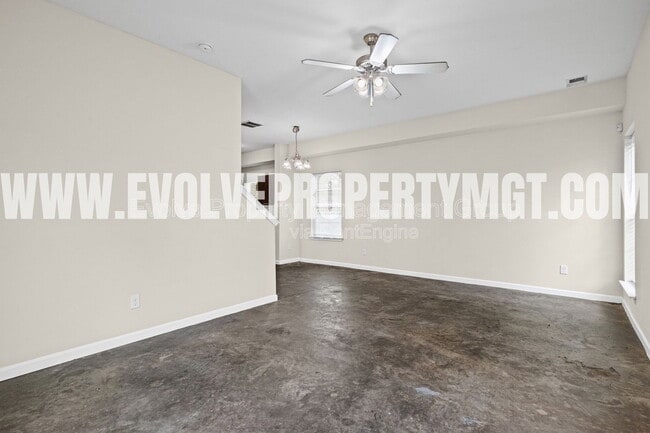 Building Photo - 3586 Brister St