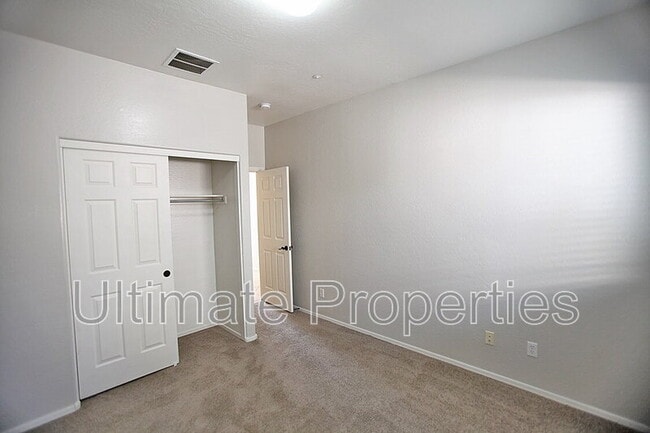 Building Photo - 12658 W Duane Ln